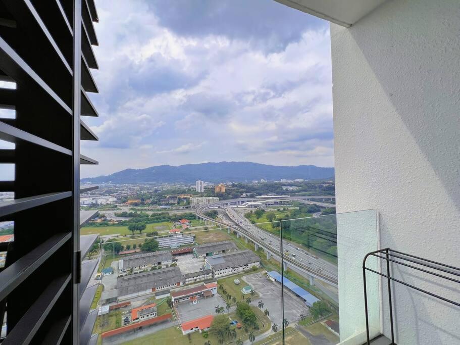 Heritage Studio With Balcony D'Sara, Direct Mrt Kampung Selamat, Near Thomson And Sungai Buloh Hospital 莎阿南 外观 照片